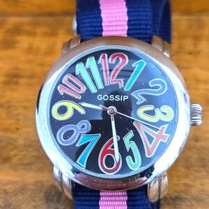 Gossip Watch Primary Colors Big Numerals